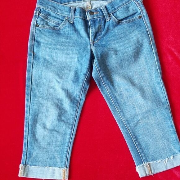 Old Navy Diva Knee Length Capri, 0 Regular - Picture 1 of 6